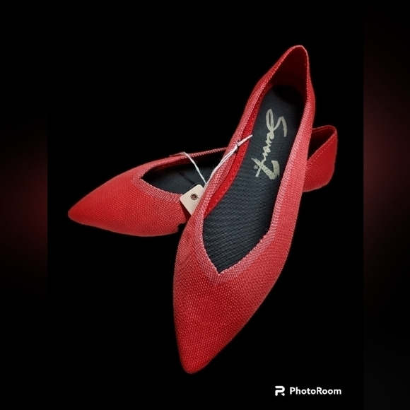 Seven 7 Elsa Point size 8 Flats pointed Red - Picture 9 of 9